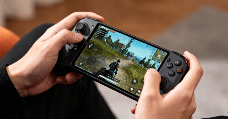 Controls and thumbsticks on a portable gaming handheld
